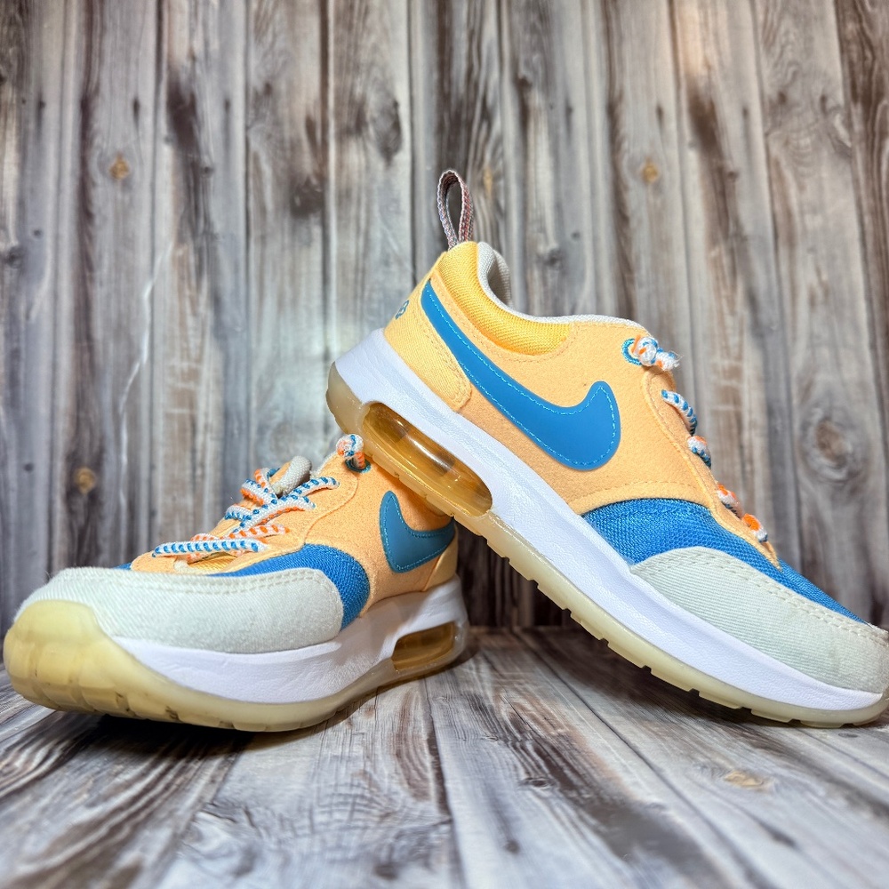 Nike Air Max Motif SE Size 12c